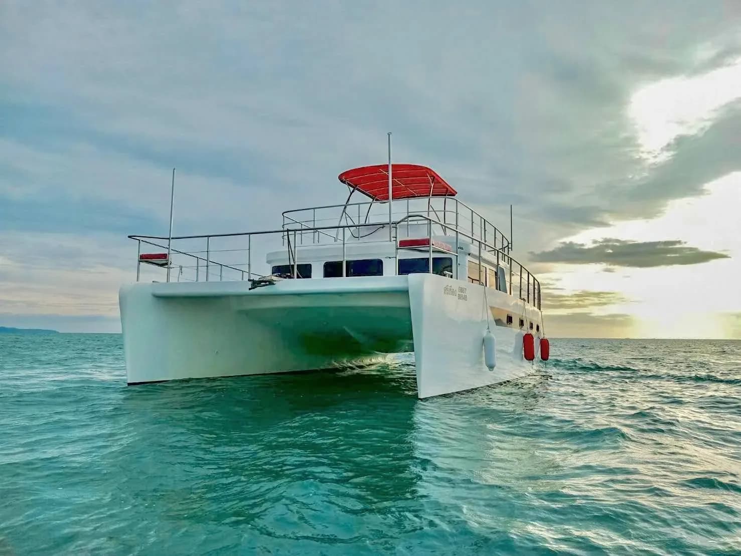 Sri Rueang, 45 ft power catamaran departing Ocean Marina