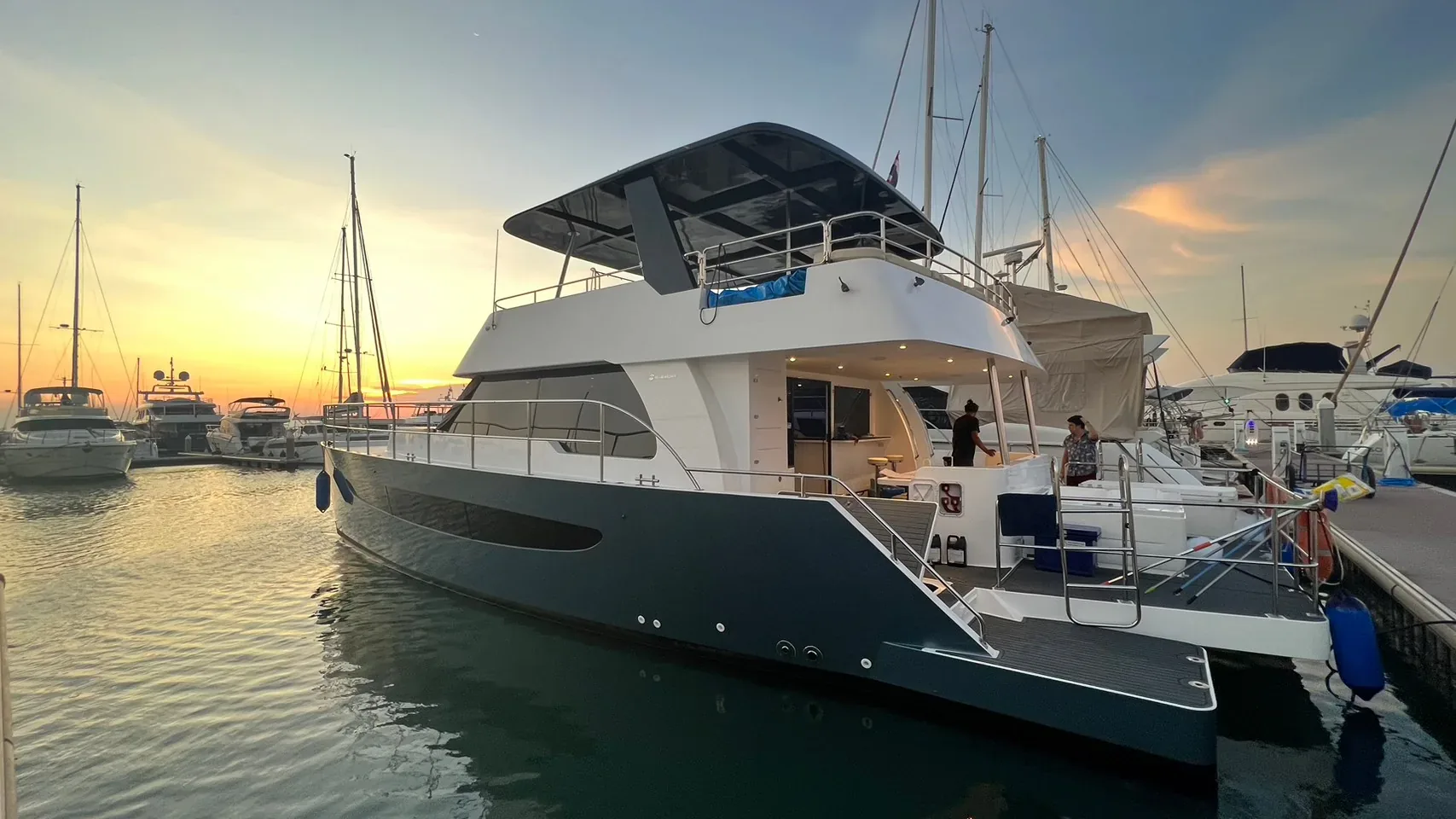 Crociera, 50 ft yacht departing Ocean Marina