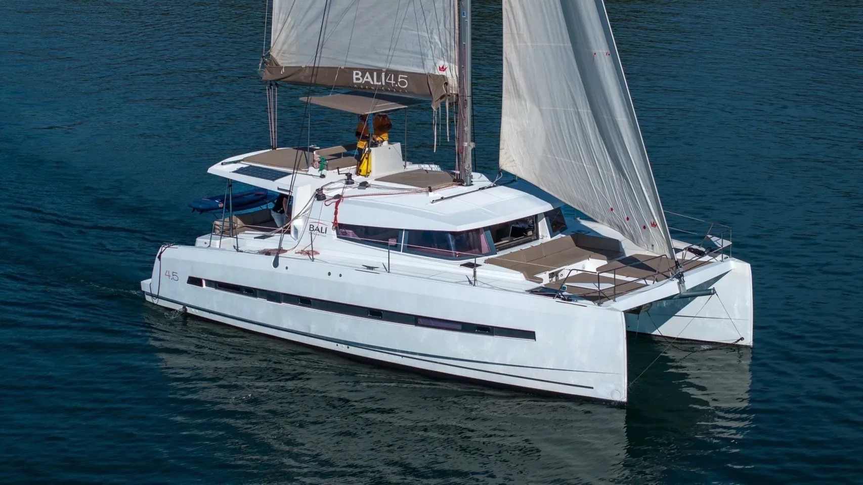 Eclipse, 50 ft yacht departing Ocean Marina