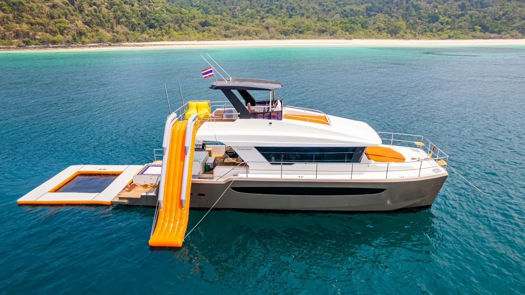 Emerald, 50 ft yacht departing Ocean Marina